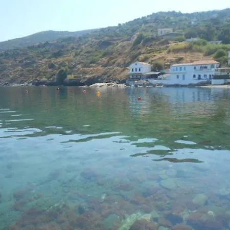Ferienwohnung The House On The Coast Évdilos Exterior foto