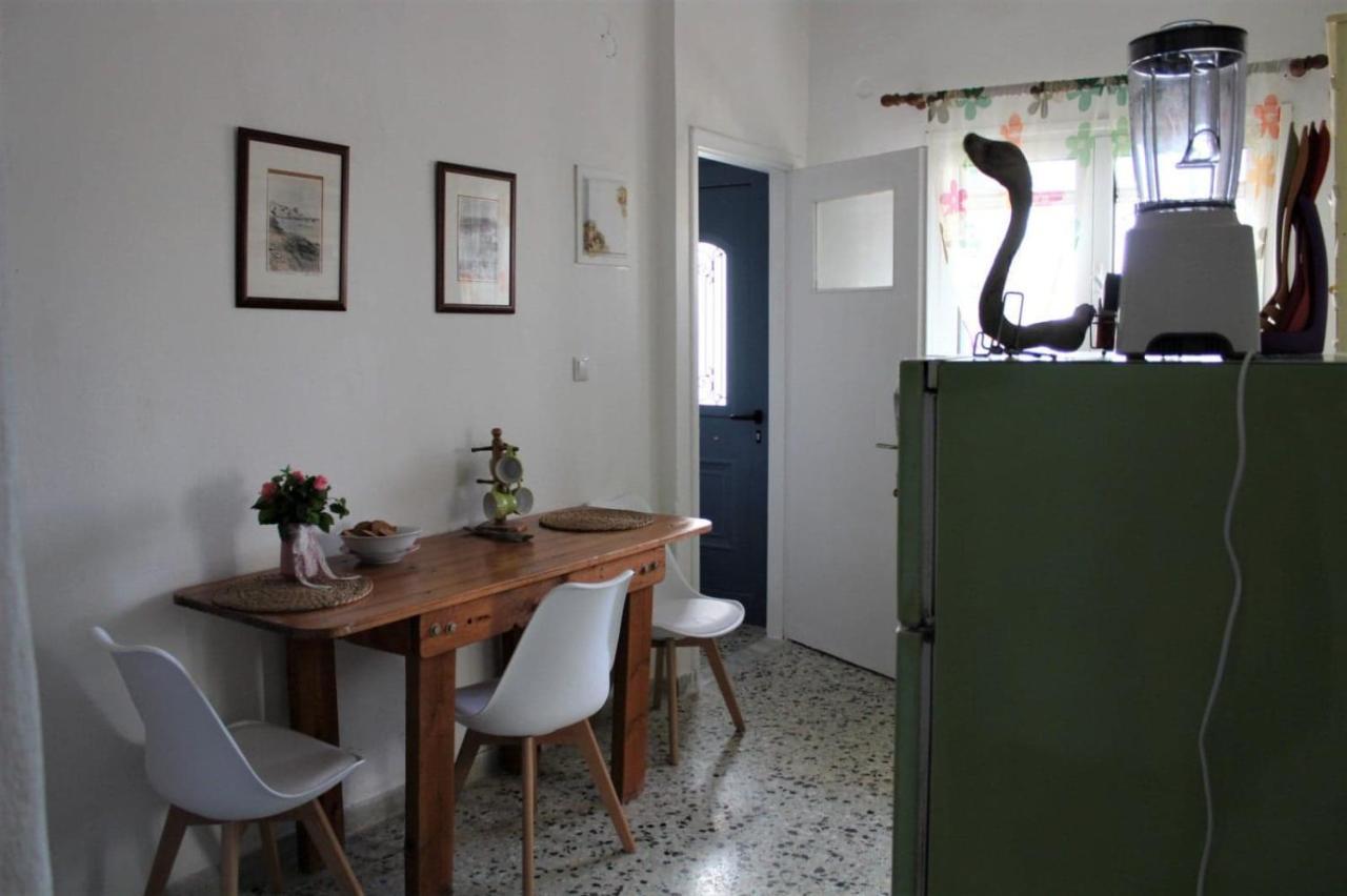 The House On The Coast * Évdilos